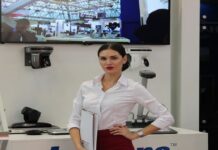 Praca hostessy – obowiązki, rodzaje i umiejętności Praca hostessy